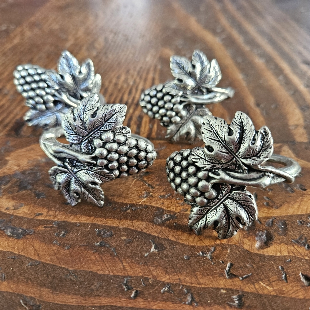 Grape Themed Napkin Rings 4 - Picture 5 of 5